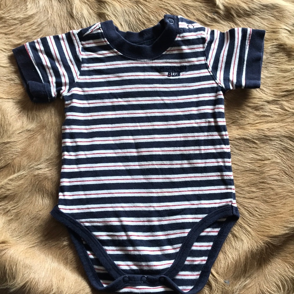 Oshkosh toddler snap bottom shirt